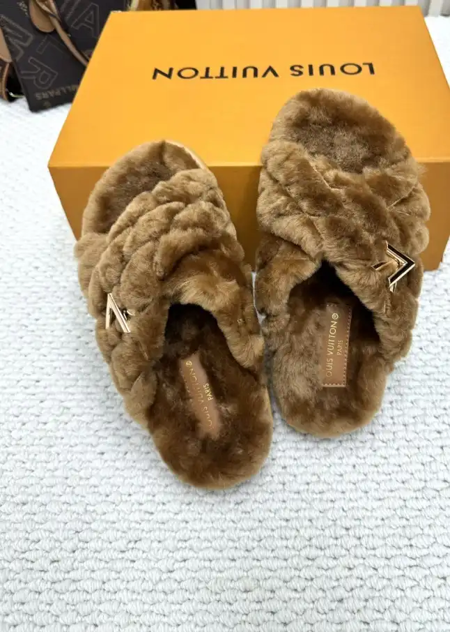 hype LV Slippers