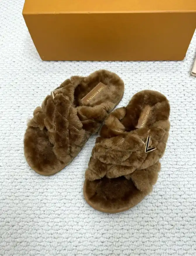 hype LV Slippers