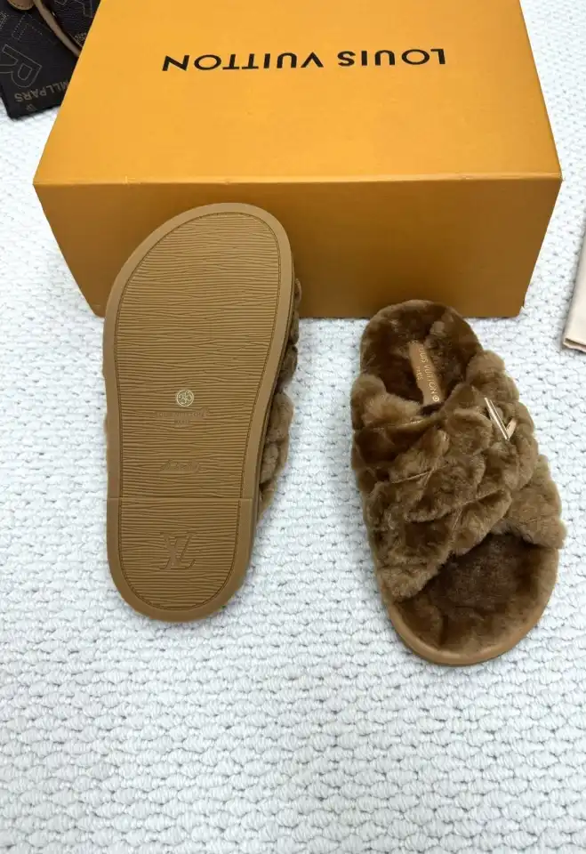 hype LV Slippers