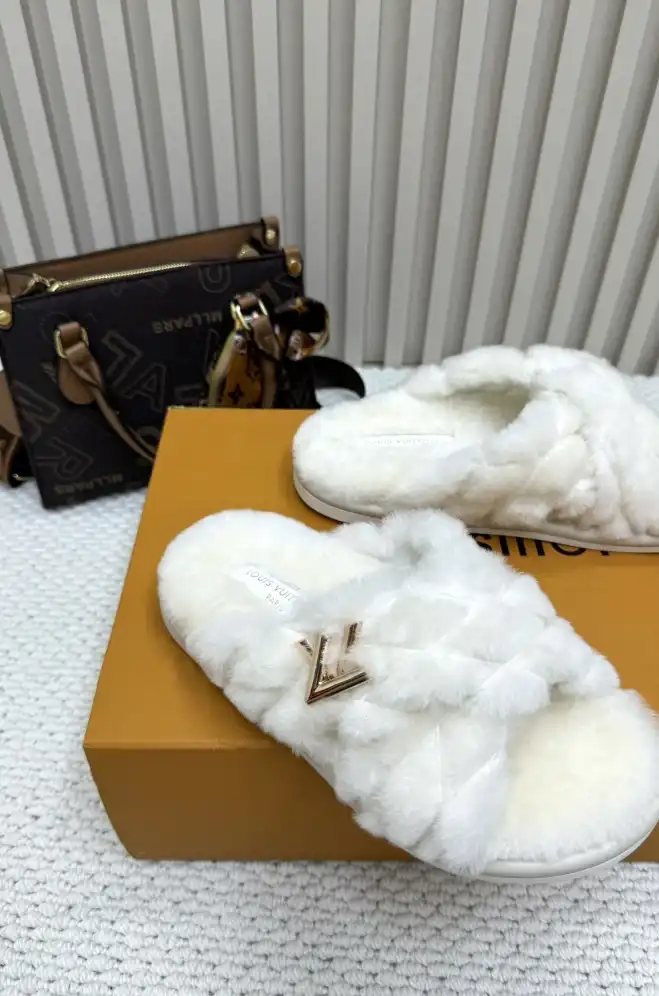 hype LV Slippers