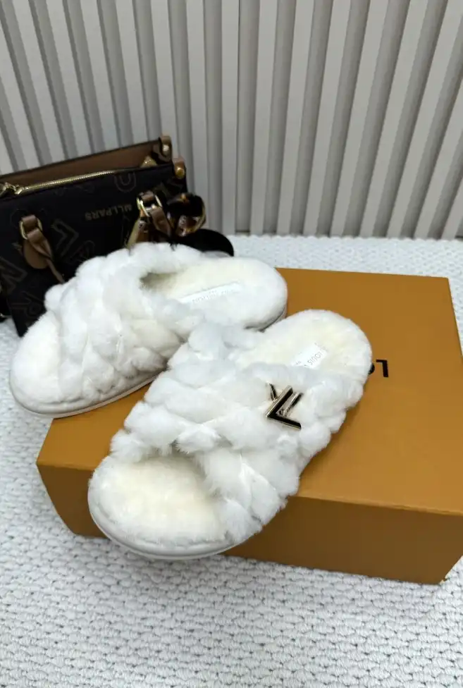 hype LV Slippers