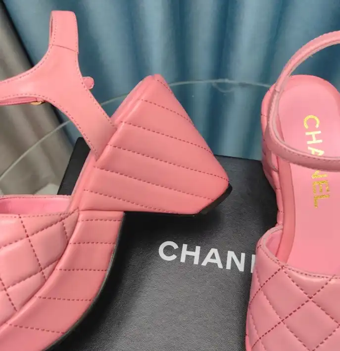 hype Chanel High Heels