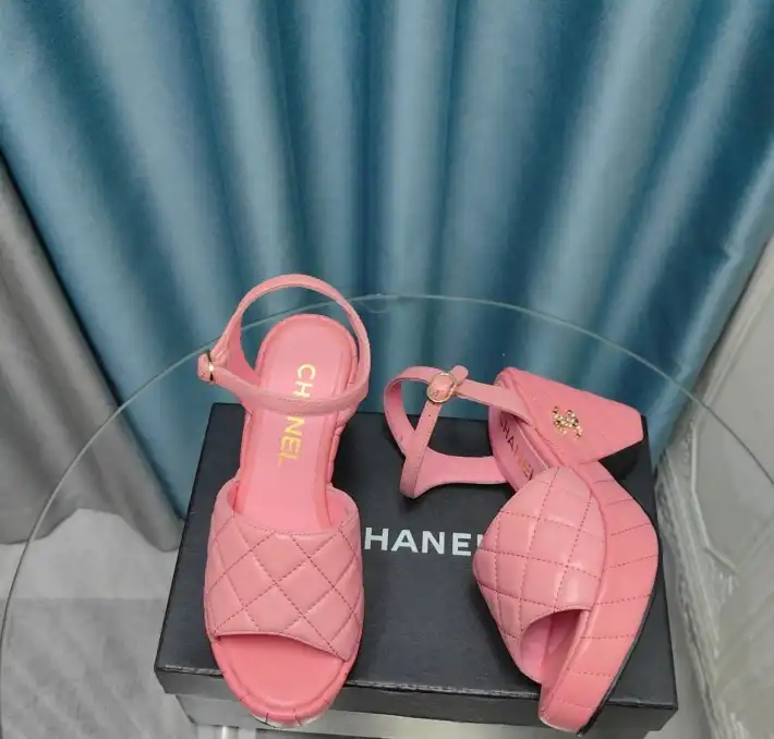 hype Chanel High Heels