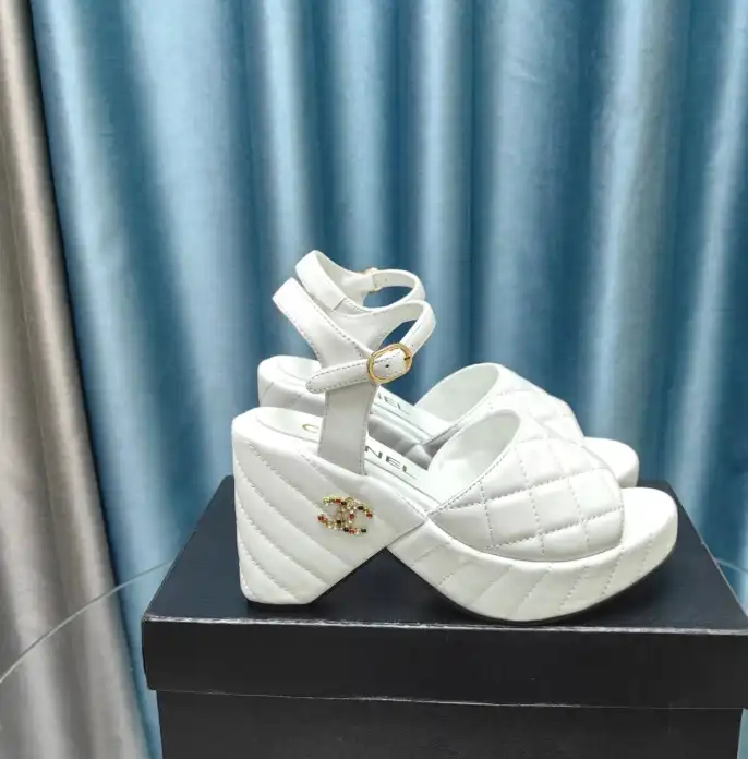 hype Chanel High Heels