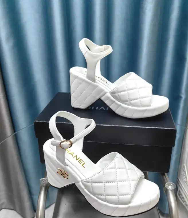 hype Chanel High Heels