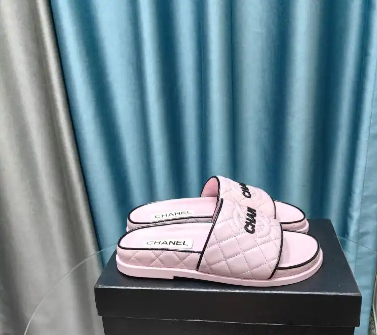 hype Chanel Slippers