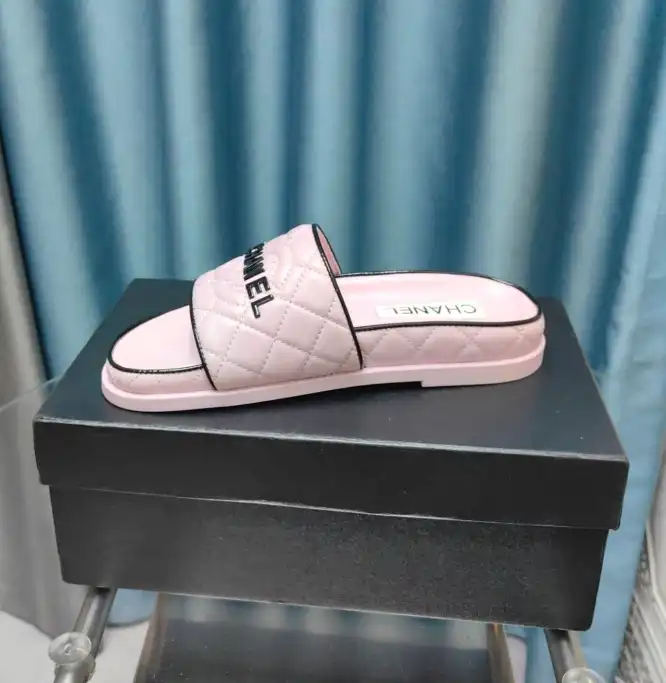 hype Chanel Slippers