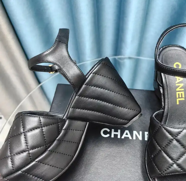 hype Chanel High Heels