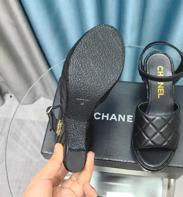 hype Chanel High Heels