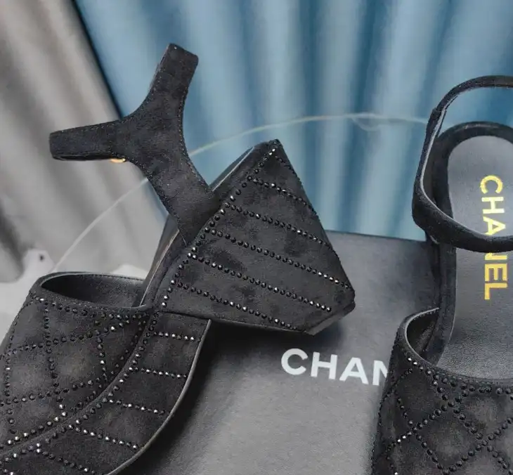 hype Chanel High Heels