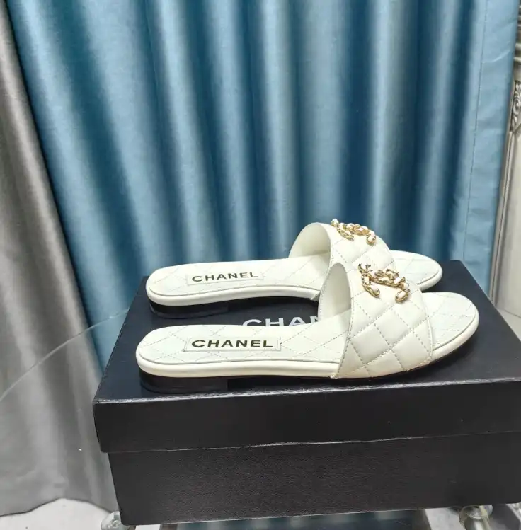 hype Chanel Slippers