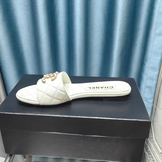 hype Chanel Slippers