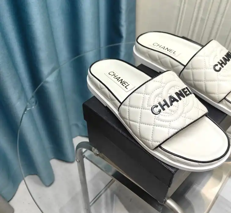 hype Chanel Slippers