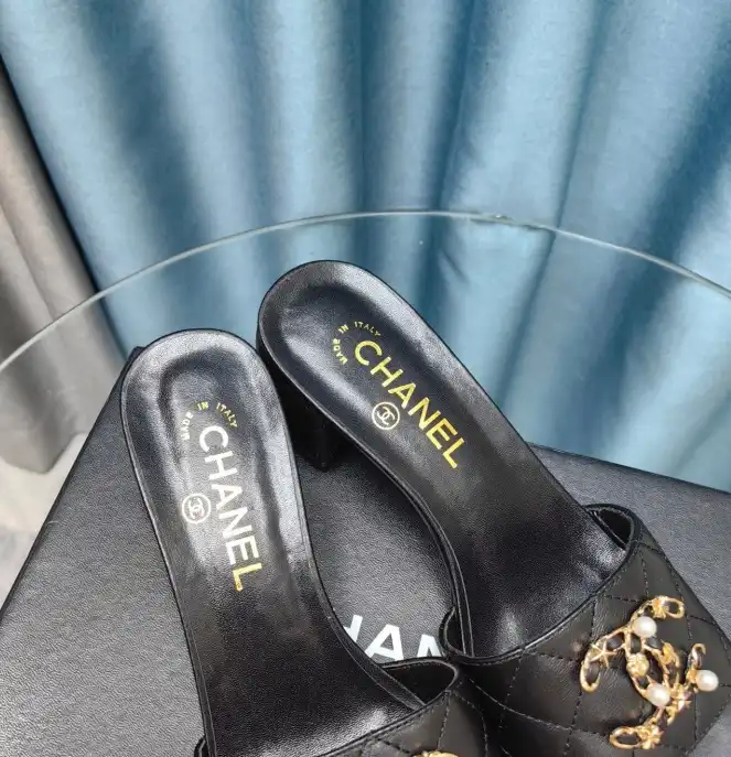 hype Chanel Slippers