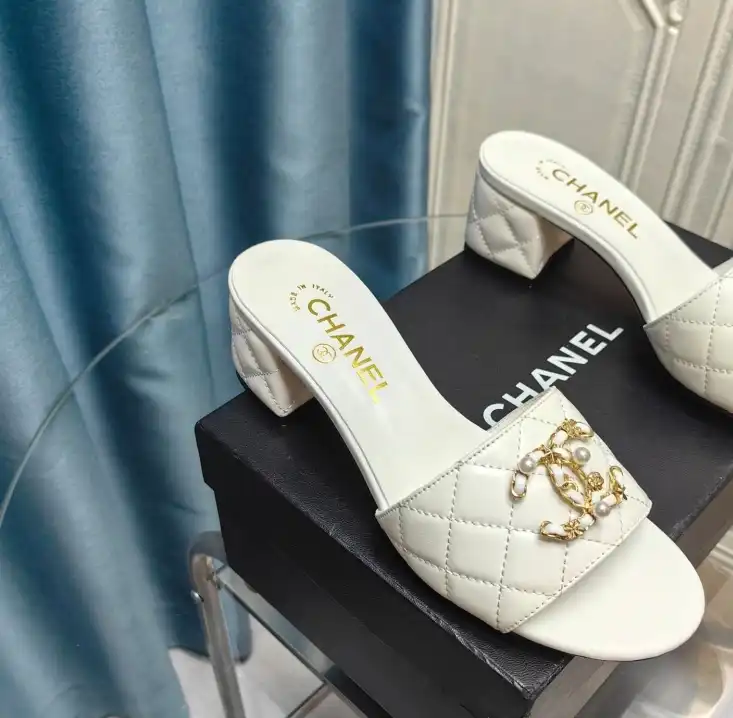 hype Chanel Slippers