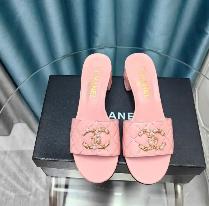 hype Chanel Slippers