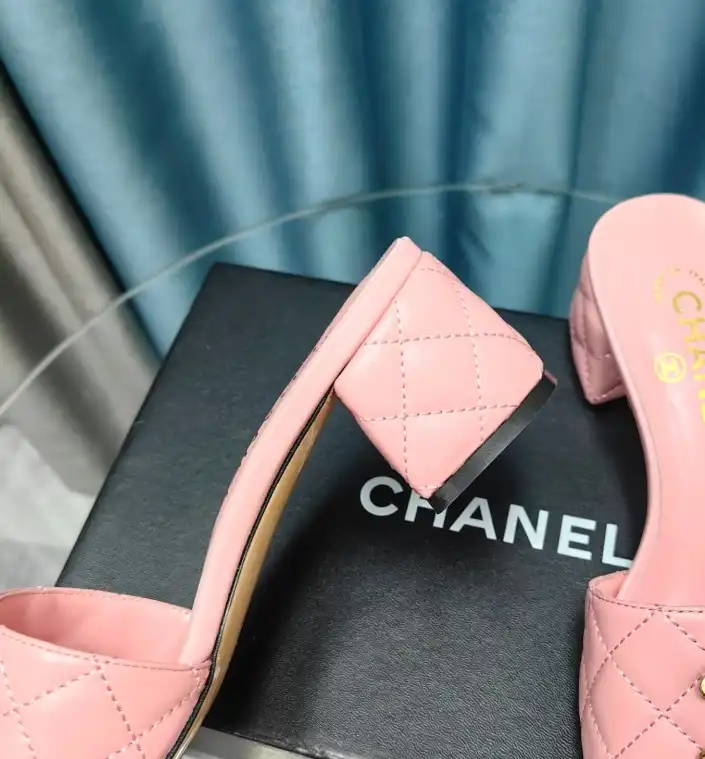 hype Chanel Slippers