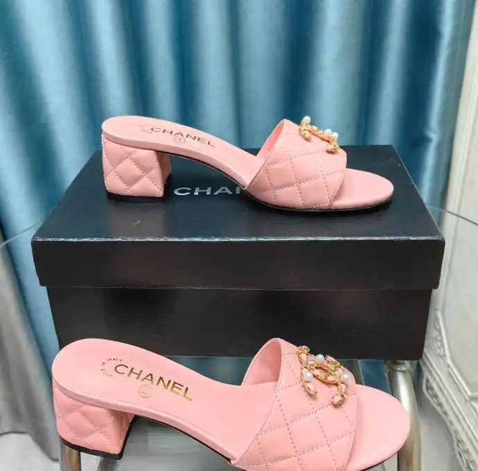 hype Chanel Slippers