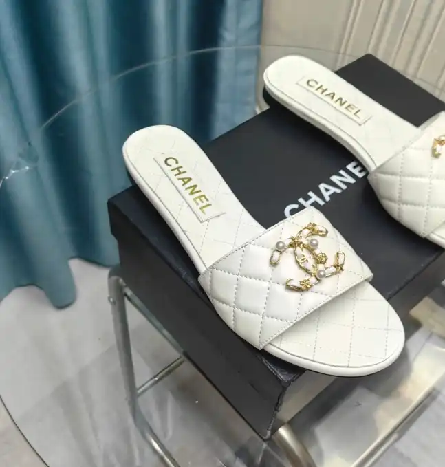 hype Chanel Slippers