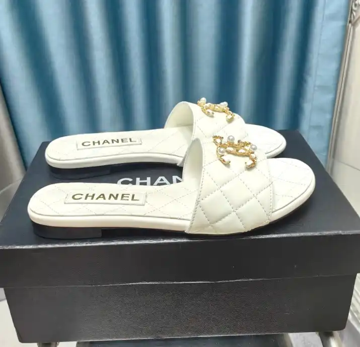 hype Chanel Slippers