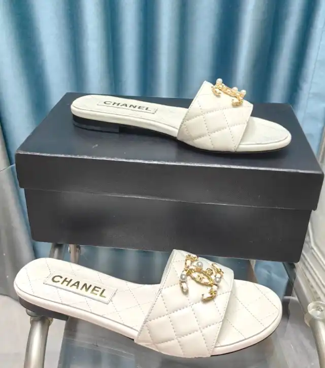 hype Chanel Slippers