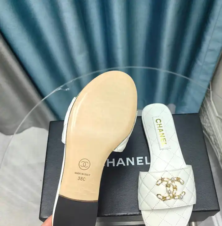 hype Chanel Slippers