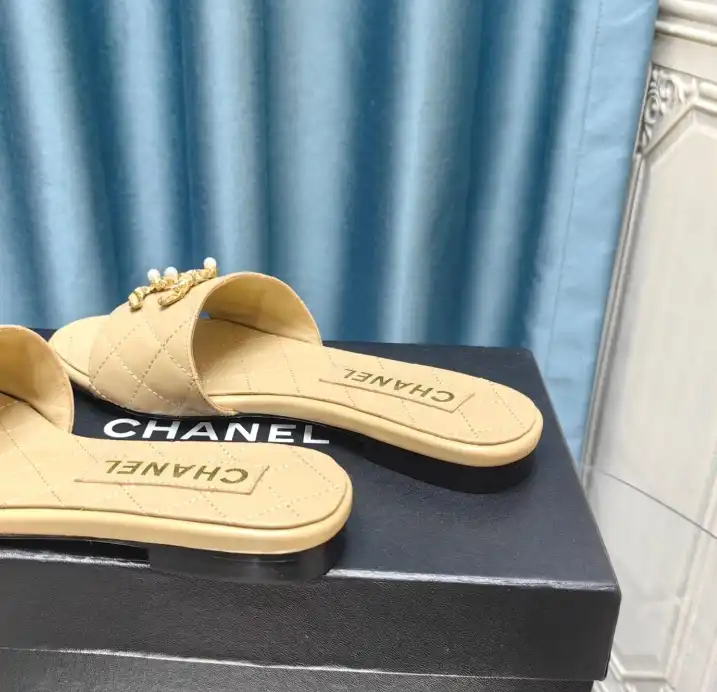 hype Chanel Slippers