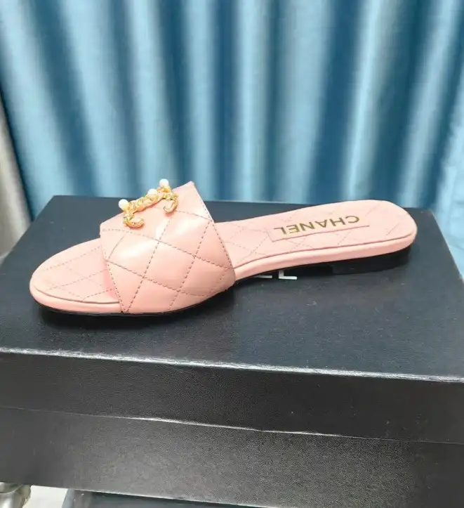 hype Chanel Slippers