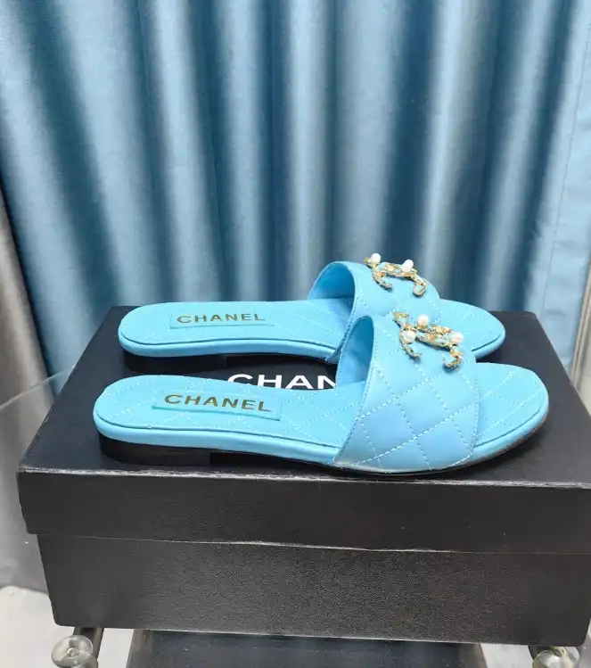 hype Chanel Slippers