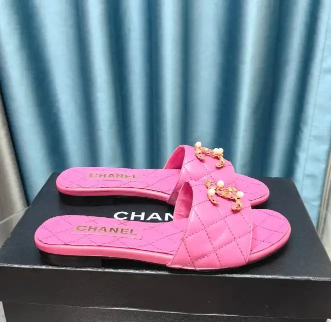 hype Chanel Slippers