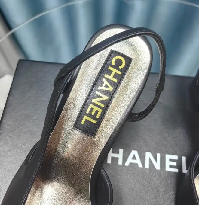 hype Chanel High Heels