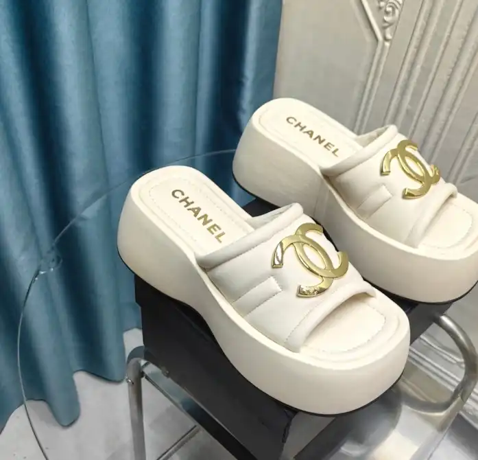 hype Chanel Slippers