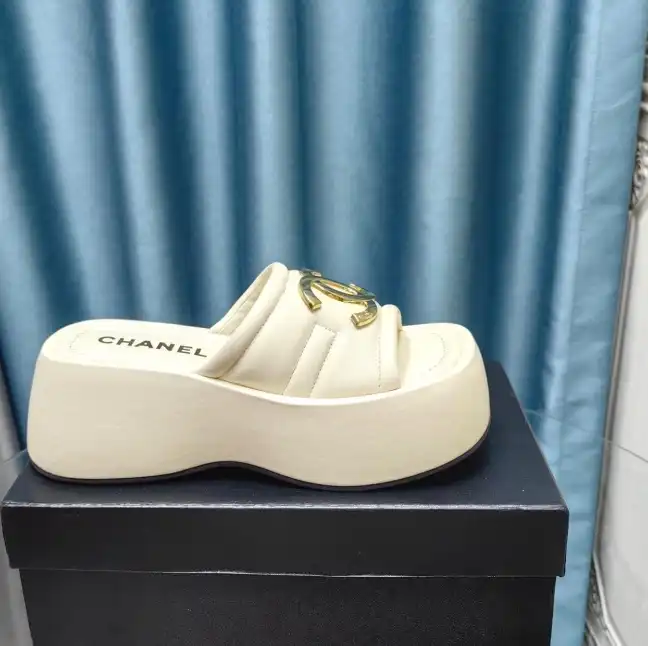 hype Chanel Slippers