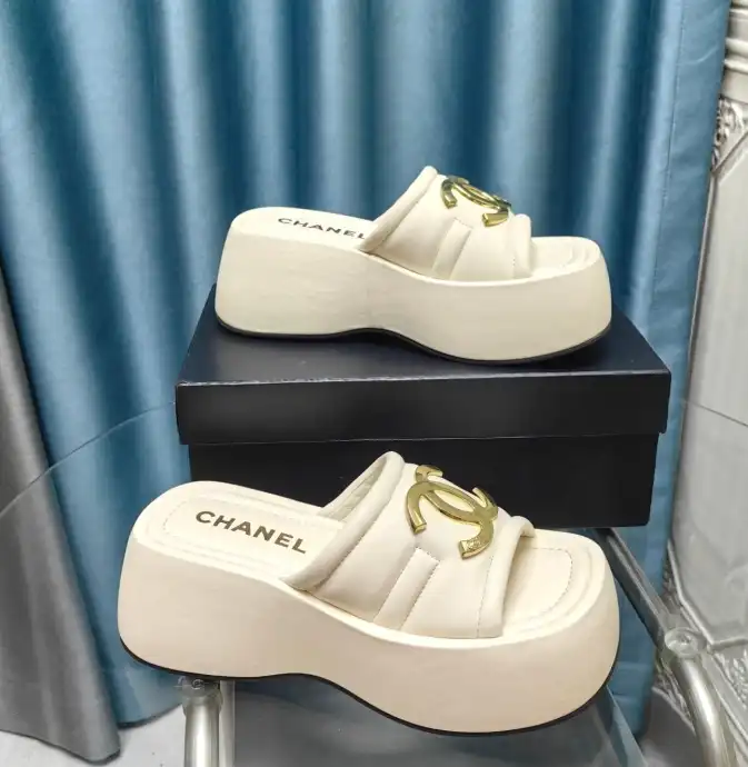 hype Chanel Slippers