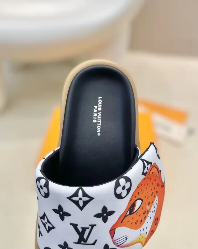 hype LV Slippers