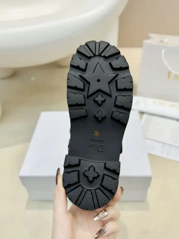 hype Christian Dior Sandals