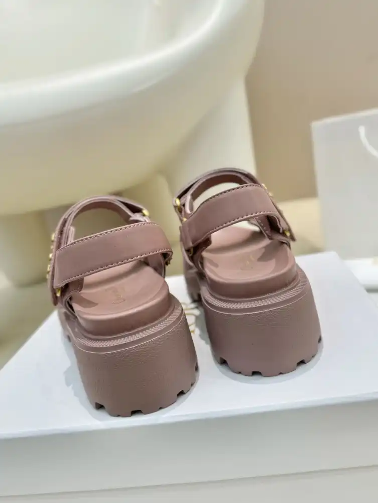 hype Christian Dior Sandals