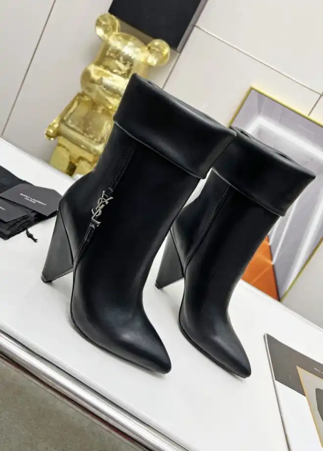 hype YSL Boots