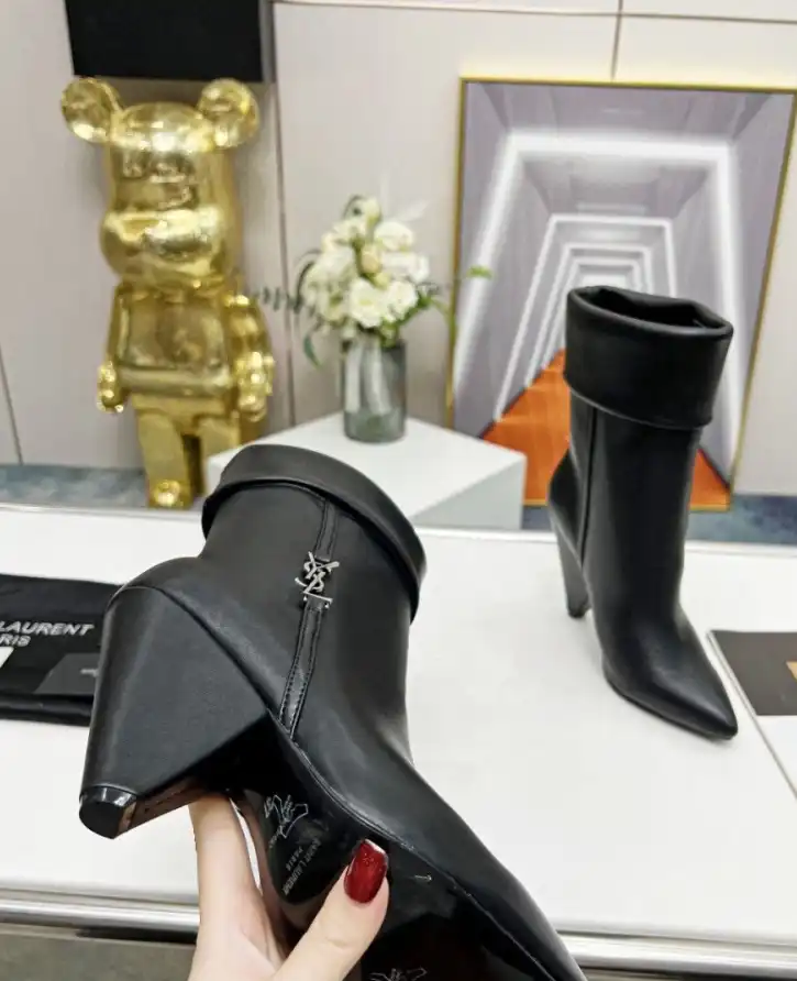 hype YSL Boots