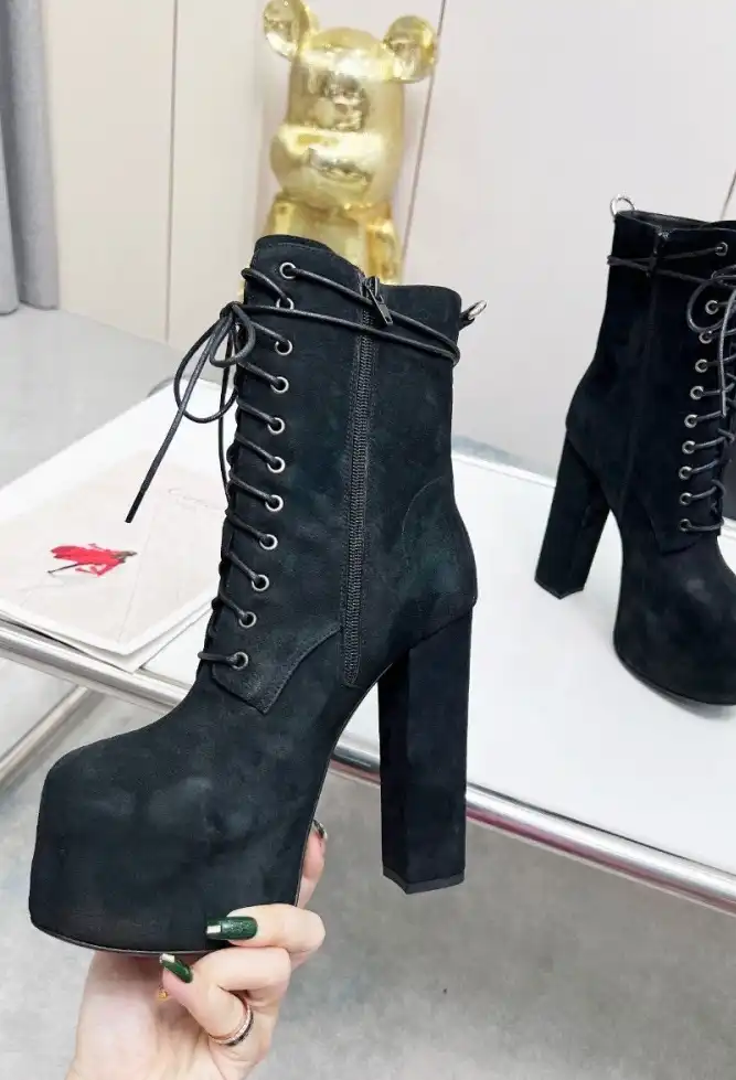 hype YSL Boots