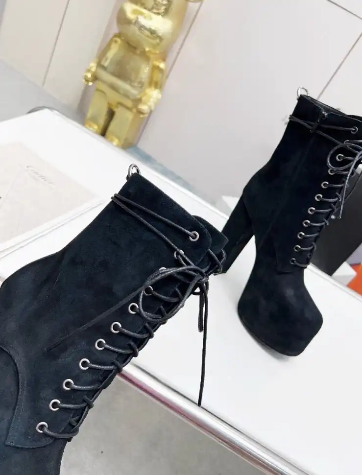 hype YSL Boots