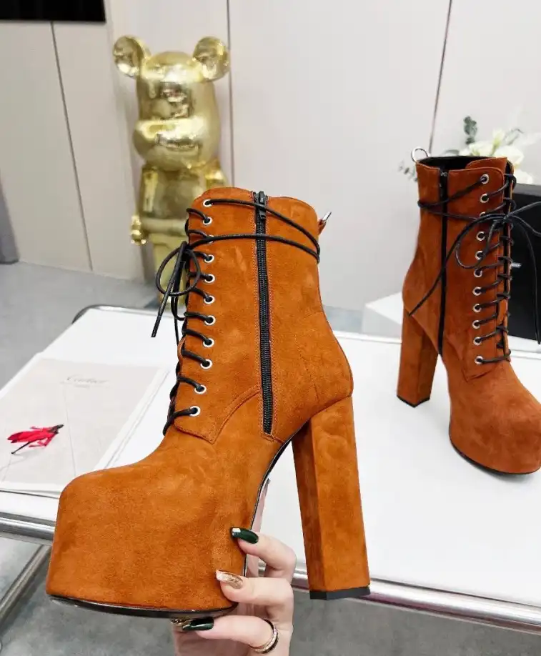 hype YSL Boots