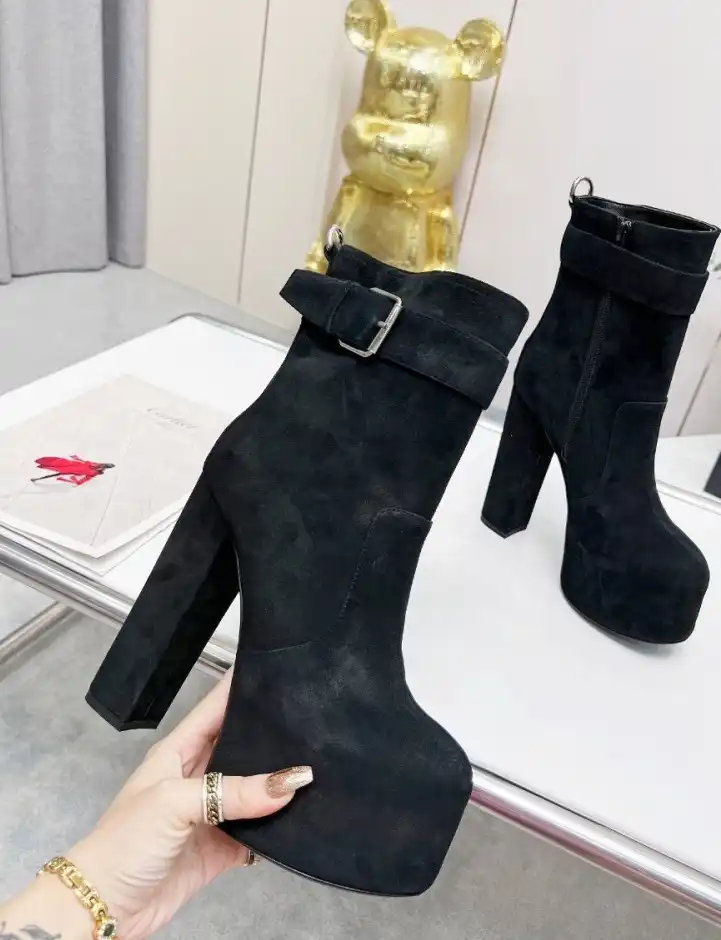 hype YSL Boots