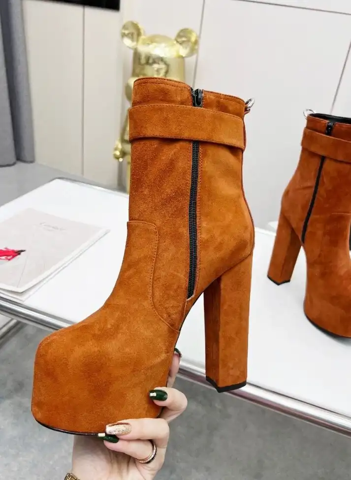 hype YSL Boots