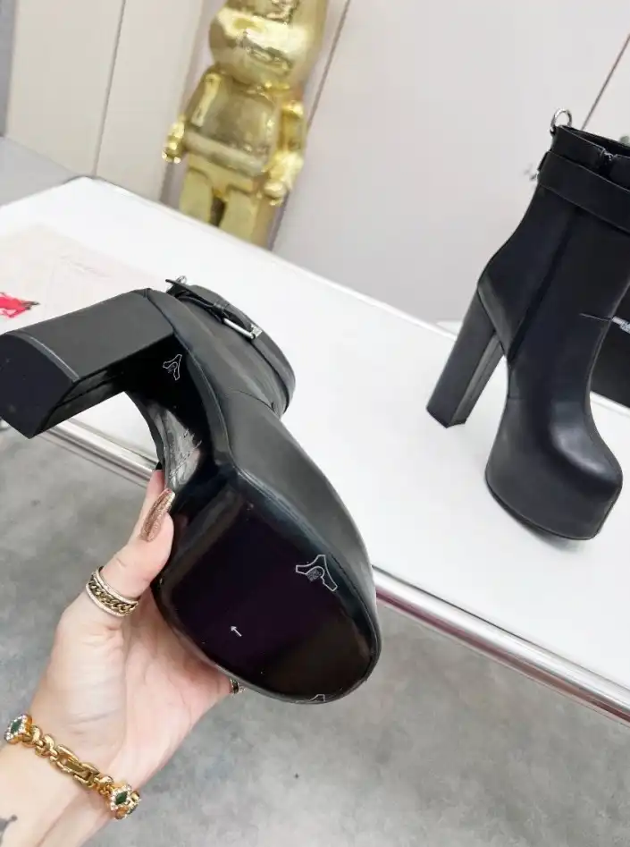 hype YSL Boots