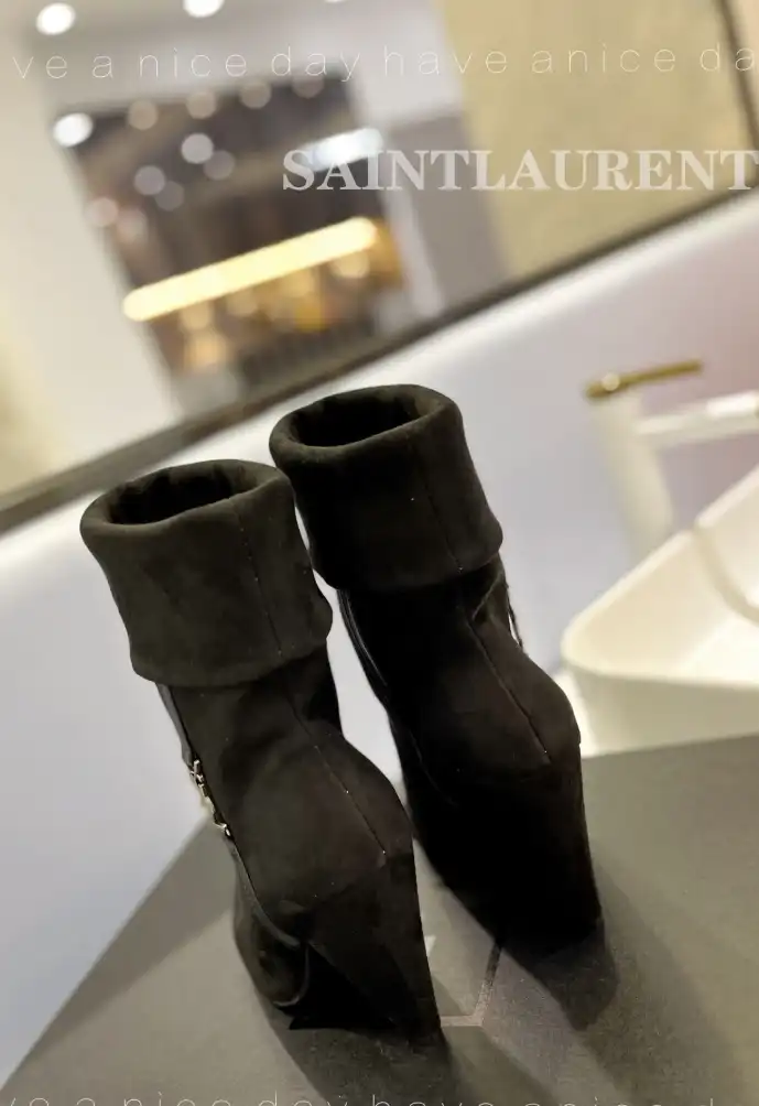 hype YSL Boots