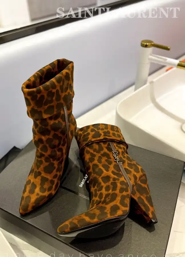 hype YSL Boots