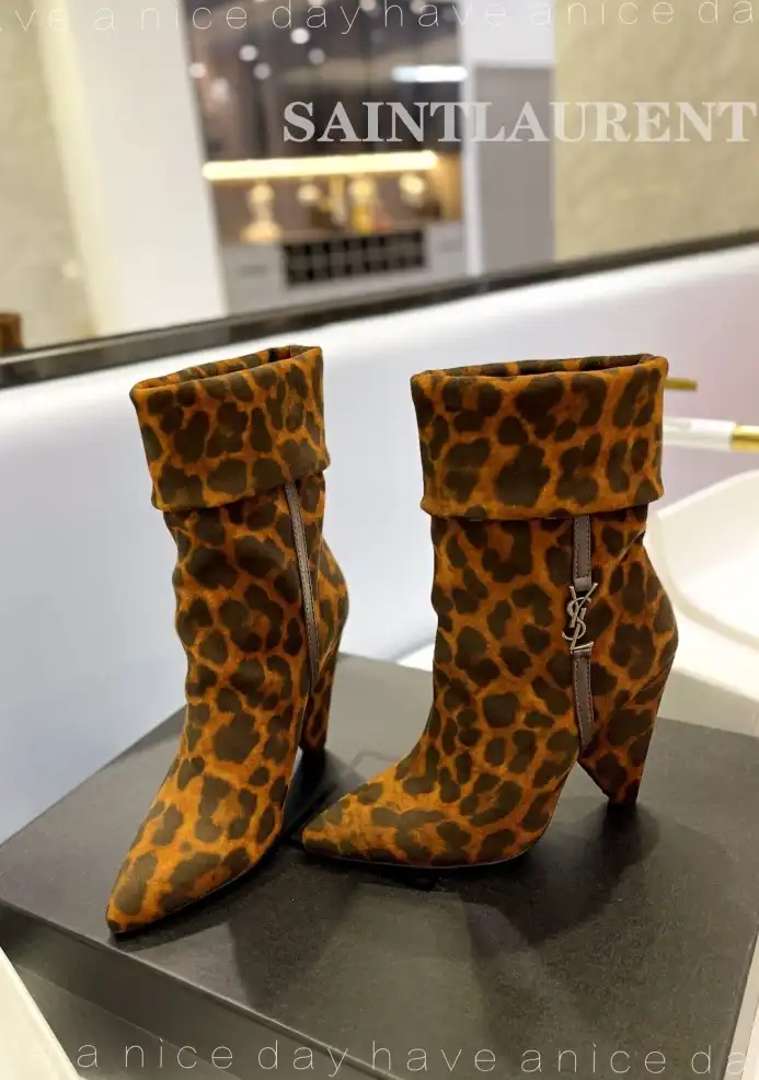 hype YSL Boots