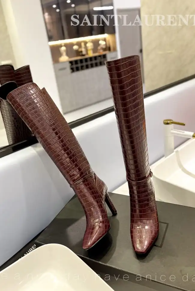 hype YSL Boots