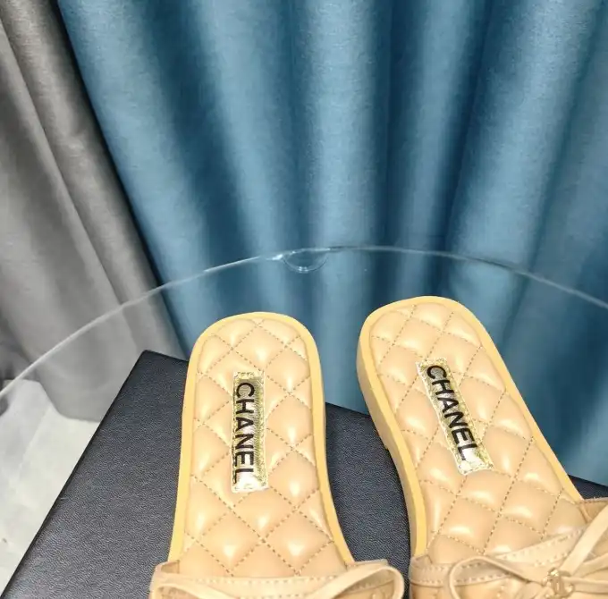 hype Chanel Slippers